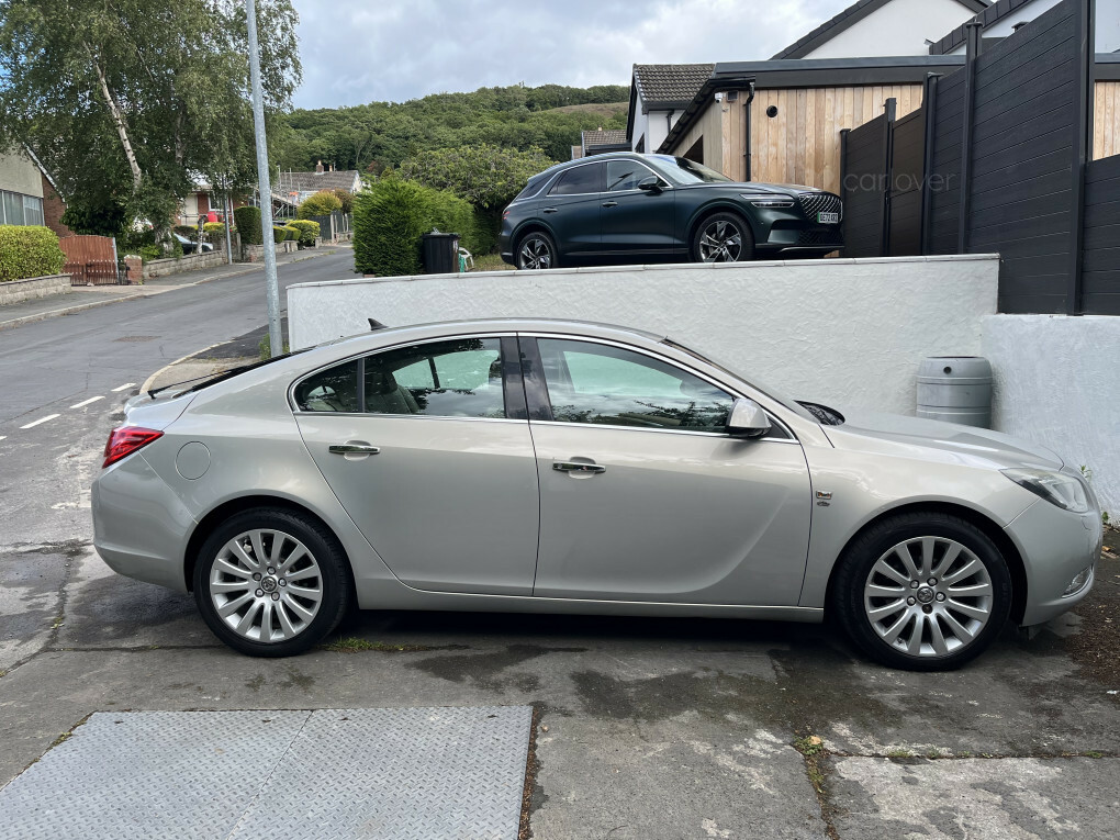 Vauxhall Insignia Hatchback Sri White #9