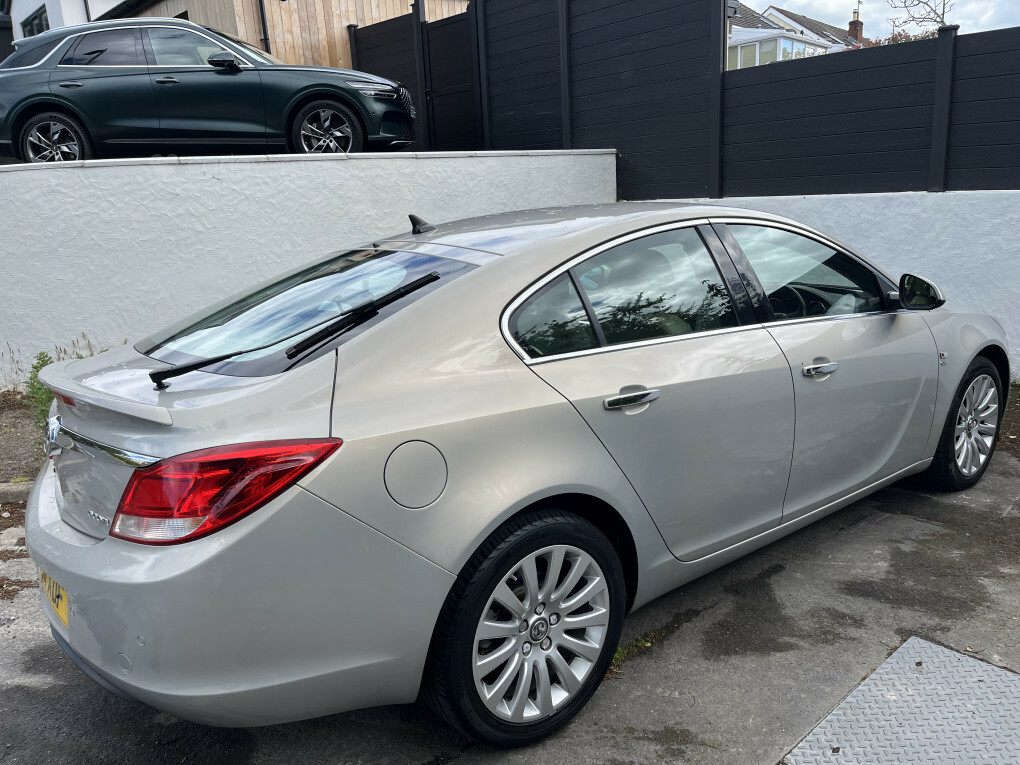 Vauxhall Insignia Hatchback Sri White #8