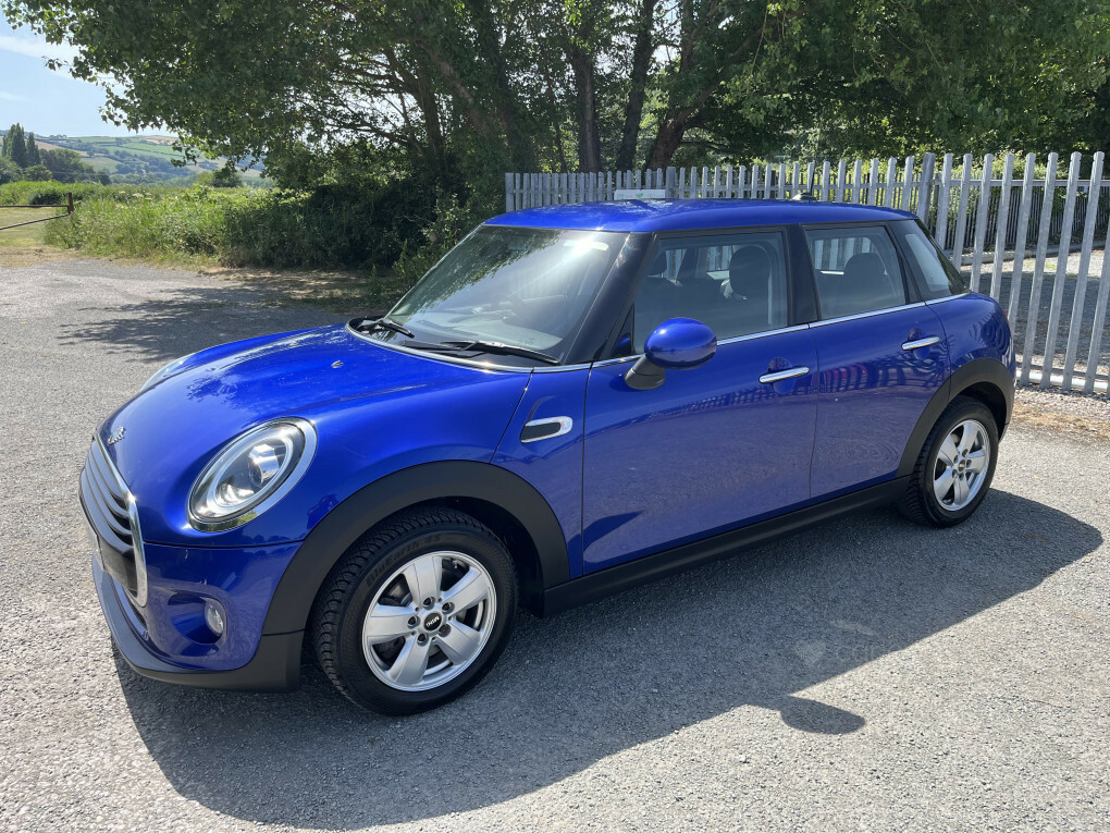 Mini Hatch Cooper Blue