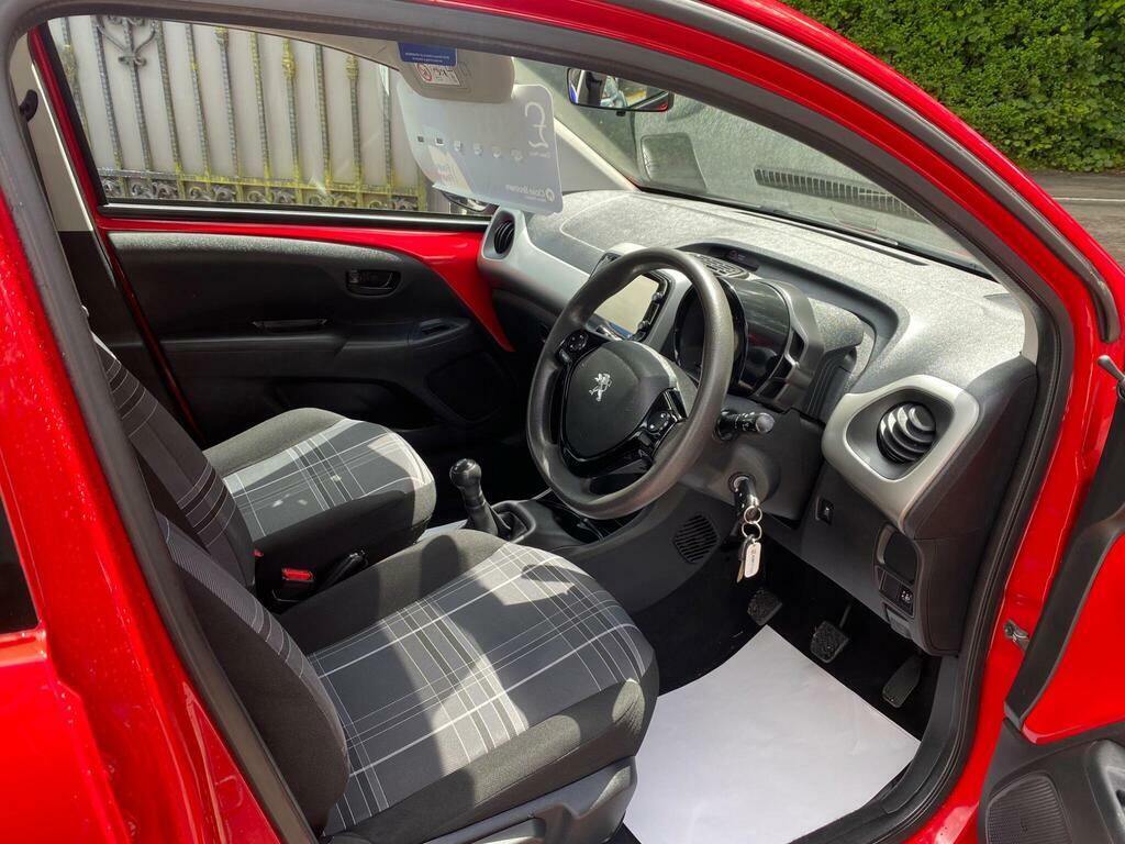 Peugeot 108 Active Red #11