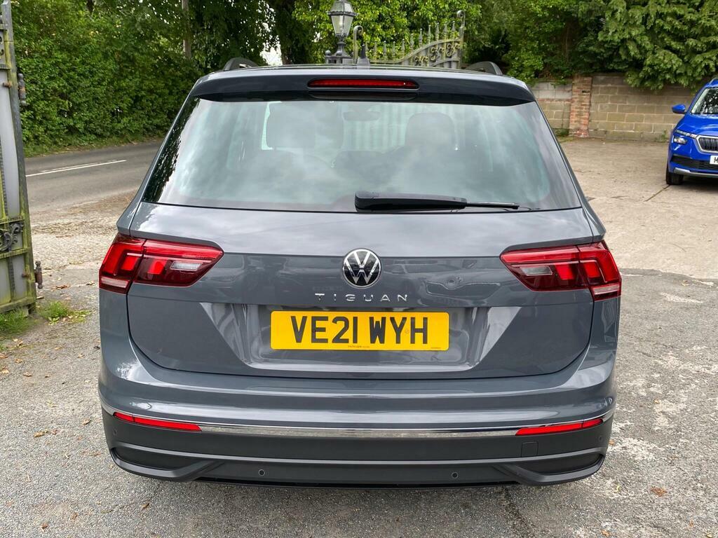 Volkswagen Tiguan 1.5 Tsi Life Euro 6 S S VE21WYH Grey #5