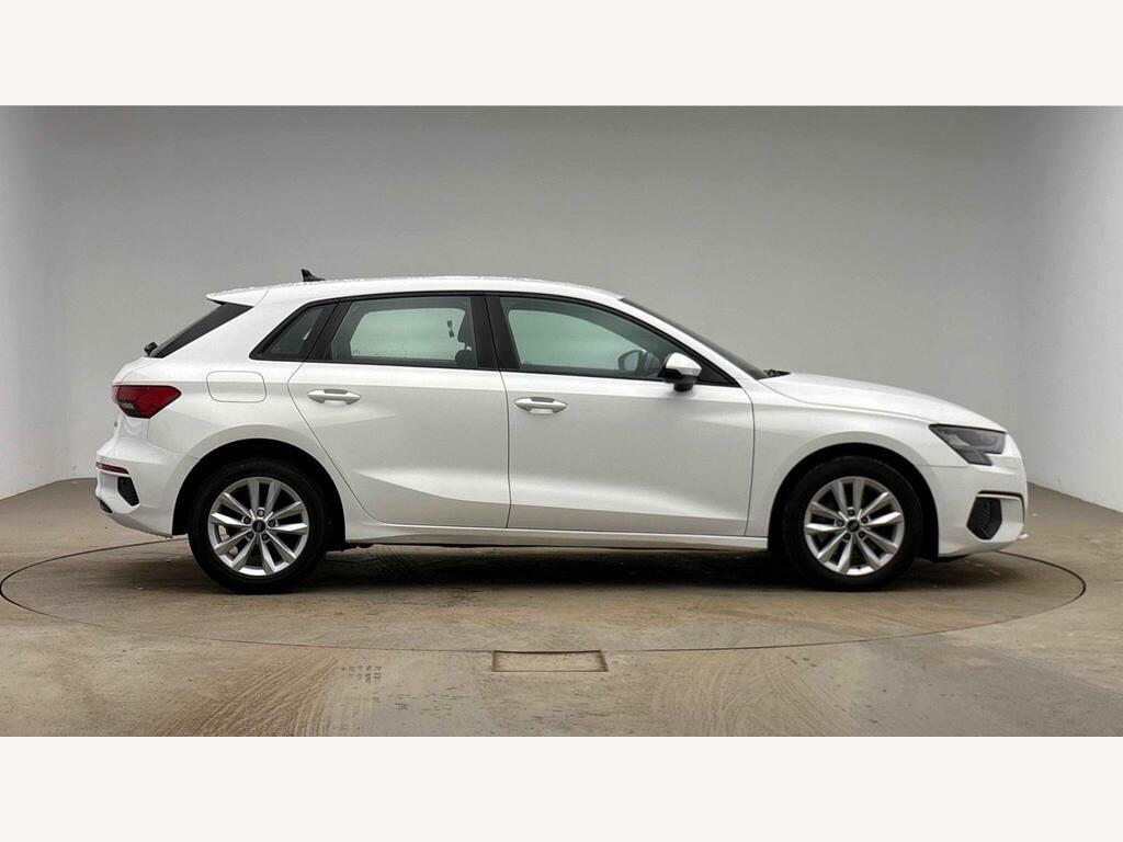 Audi A3 1.5 Tfsi Cod 35 S Line Sportback White #2