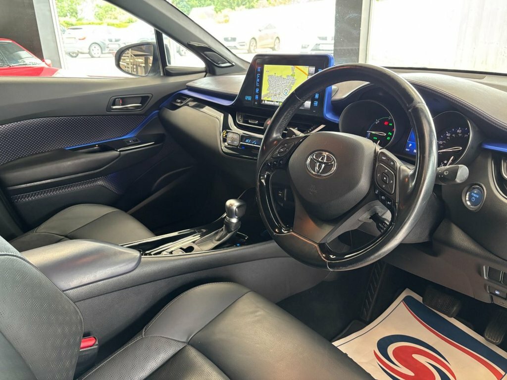 Toyota C-Hr 1.8L Dynamic NV66CDX Silver #2