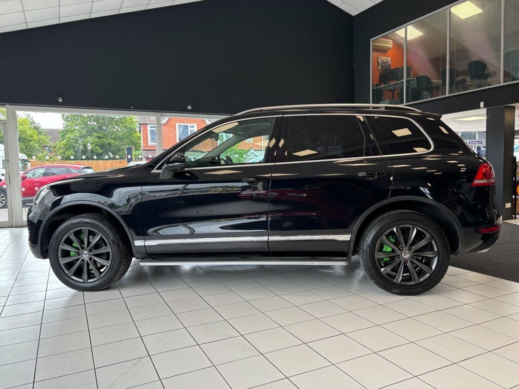 Volkswagen Touareg 3L Se Black #6