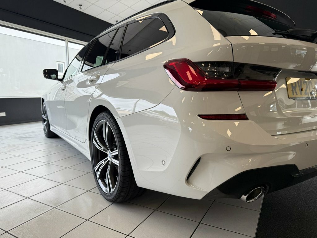 BMW 3 Series 330E M Sport Techplus Pack Blue #15