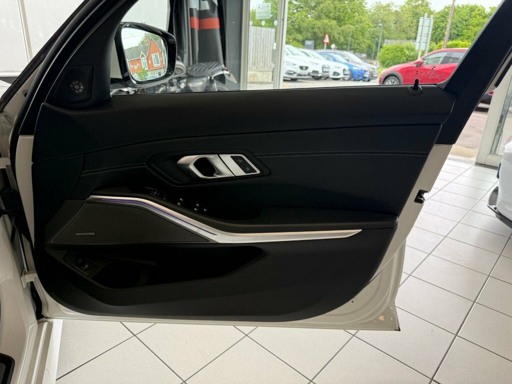 BMW 3 Series 330E M Sport Techplus Pack Blue #49