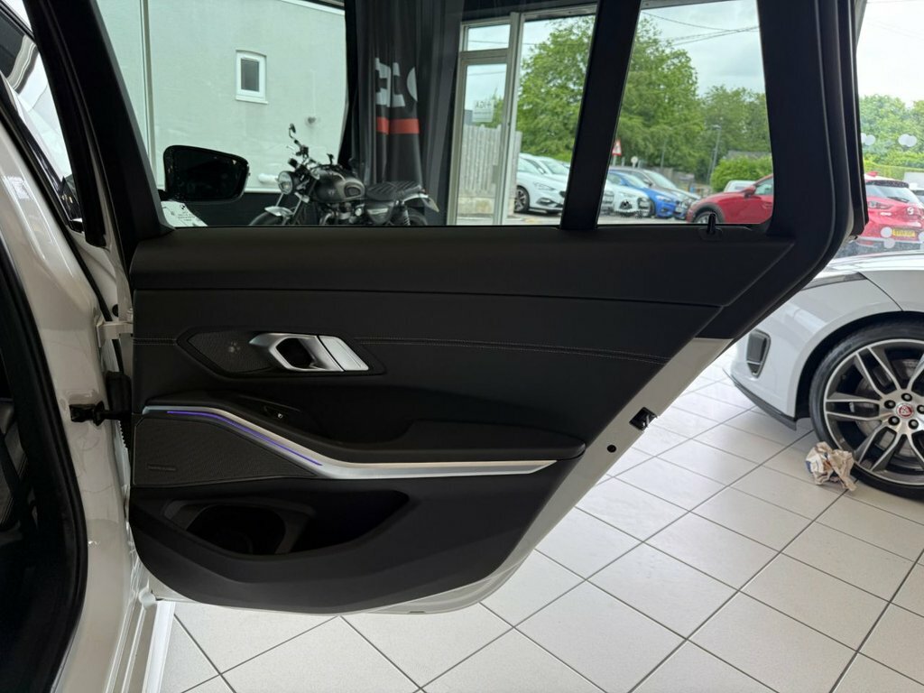 BMW 3 Series 330E M Sport Techplus Pack Blue #48