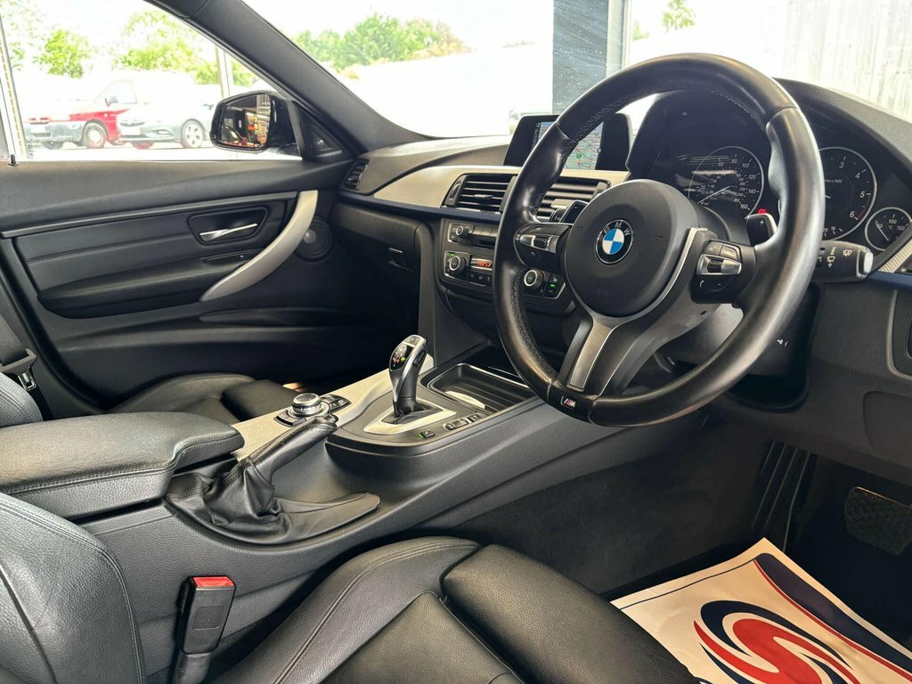BMW 3 Series 2L M Sport Black #2