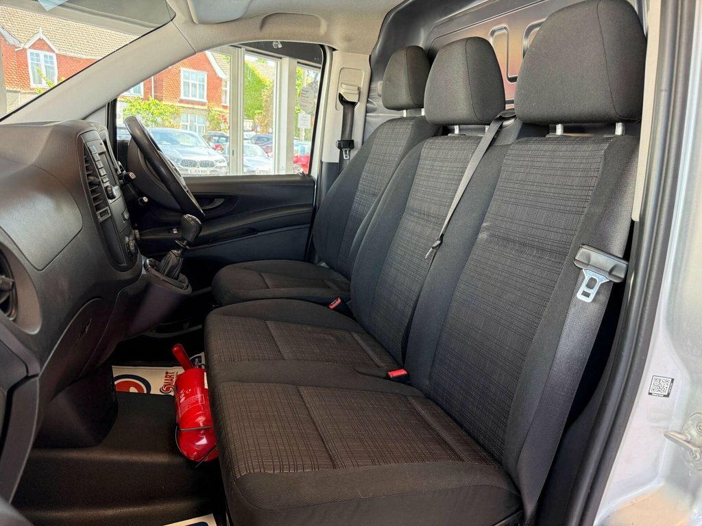 Mercedes-Benz Vito 111 Cdi White #23
