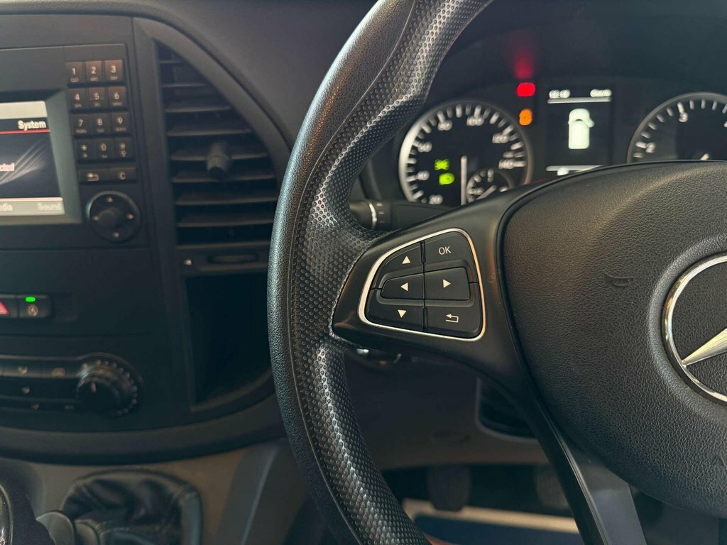 Mercedes-Benz Vito 111 Cdi White #17