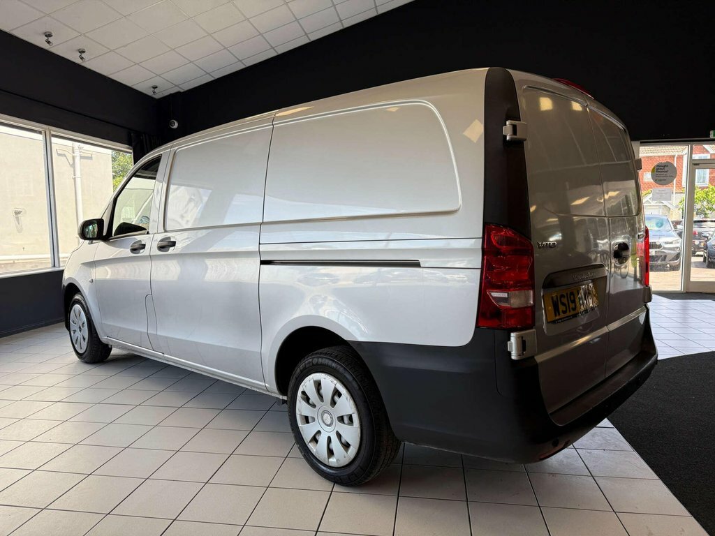 Mercedes-Benz Vito 111 Cdi White #7