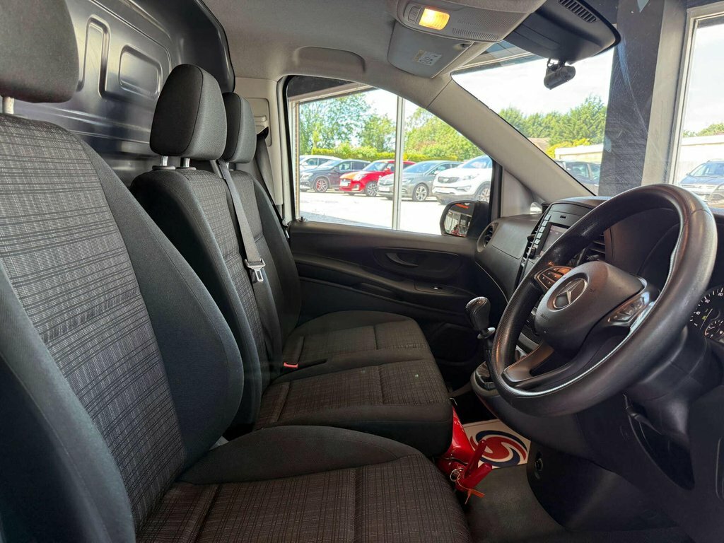 Mercedes-Benz Vito 111 Cdi White #11