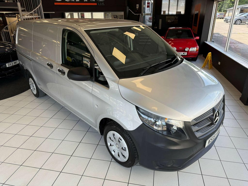 Mercedes-Benz Vito 2.1L Null 6Dr Silver #3