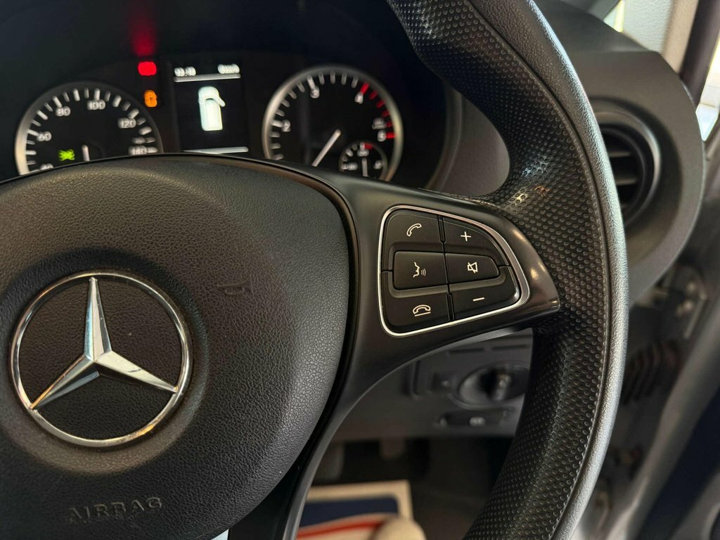 Mercedes-Benz Vito 111 Cdi White #16