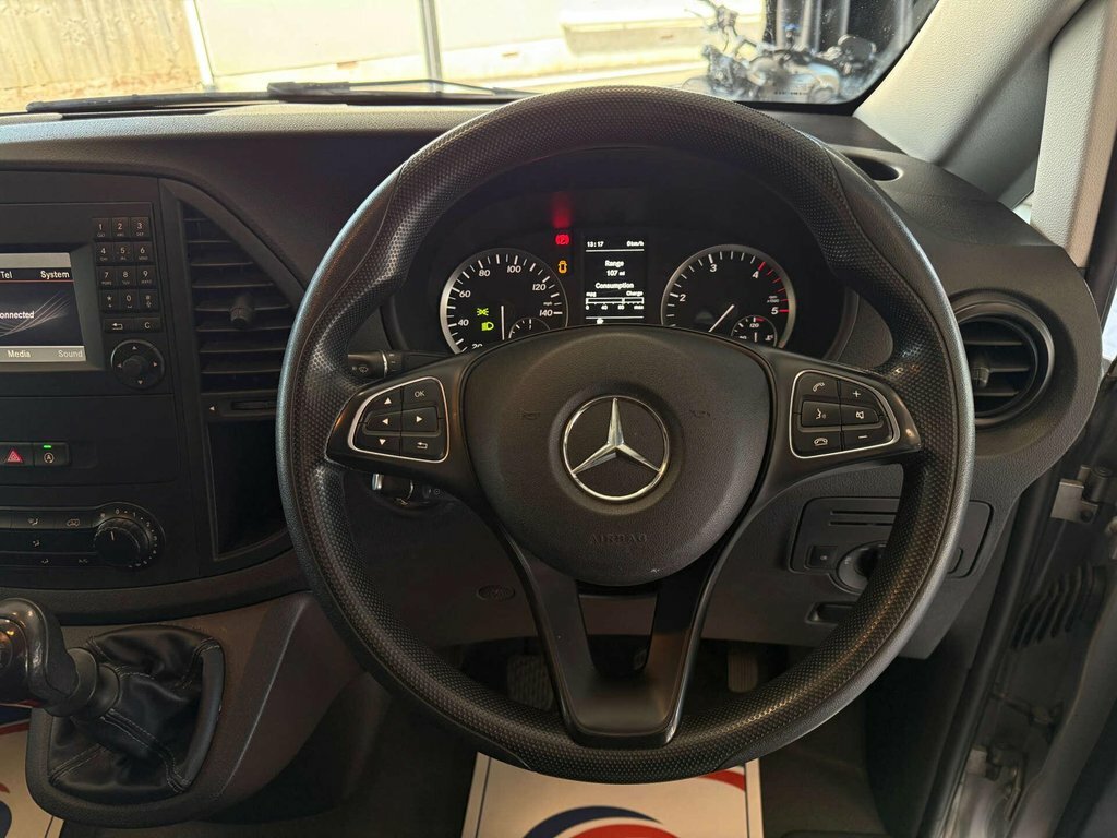 Mercedes-Benz Vito 111 Cdi White #13