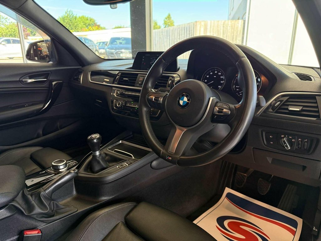 BMW 1 Series 1.5L M Sport Black #2