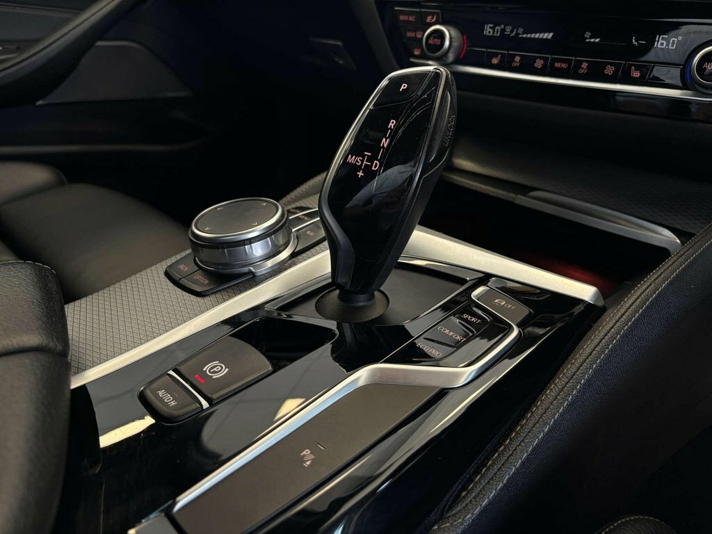 BMW 5 Series Xdrive M Sport Grey #44