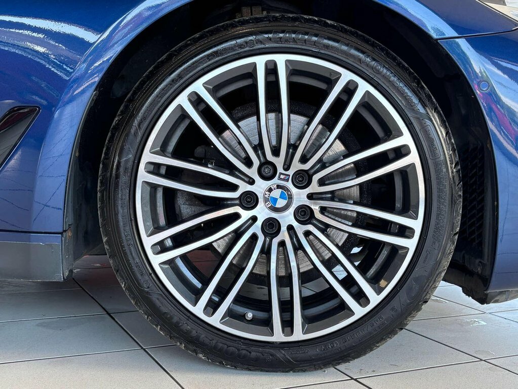 BMW 5 Series Xdrive M Sport Grey #17