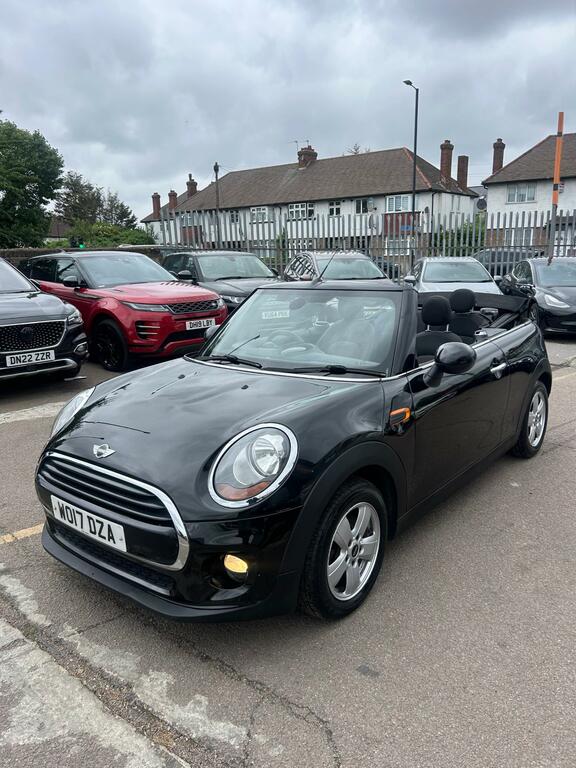 Mini Convertible 1.5 Cooper Convertible Black #4