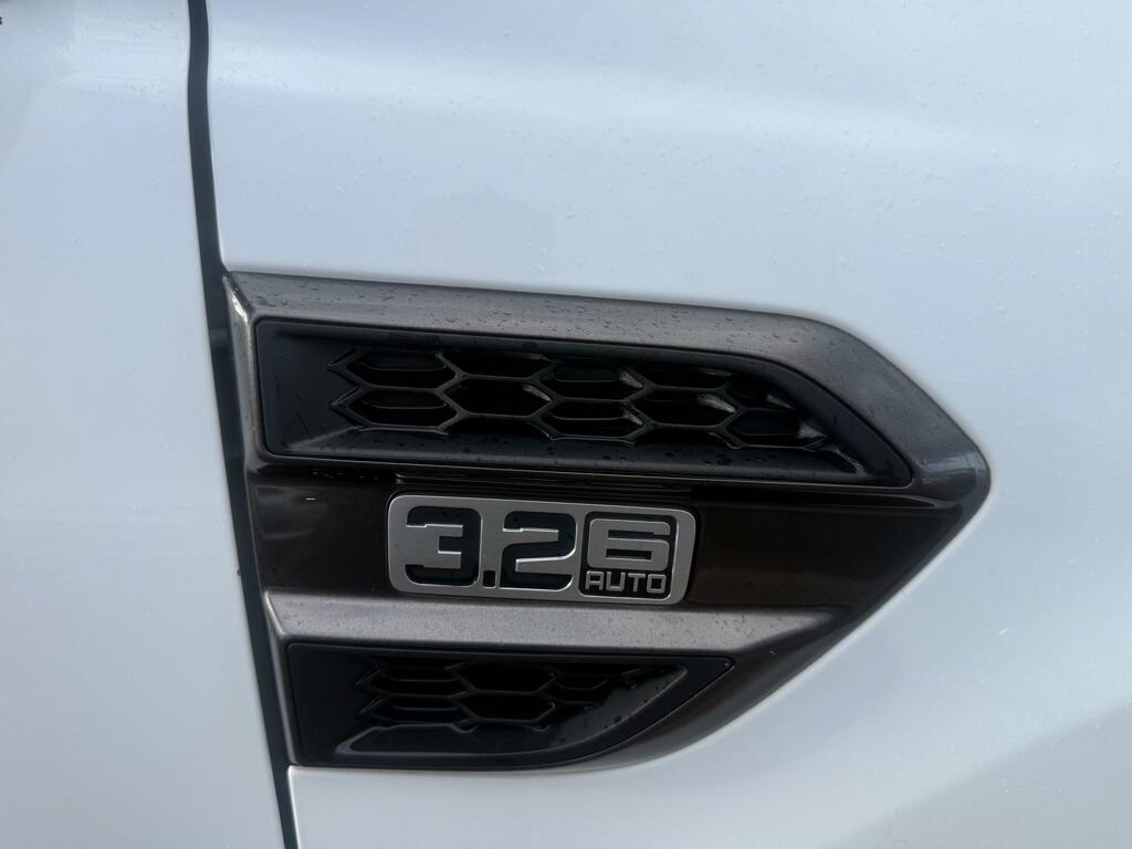 Ford Ranger 3.2 Tdci Wildtrak Pickup Double Cab White #6