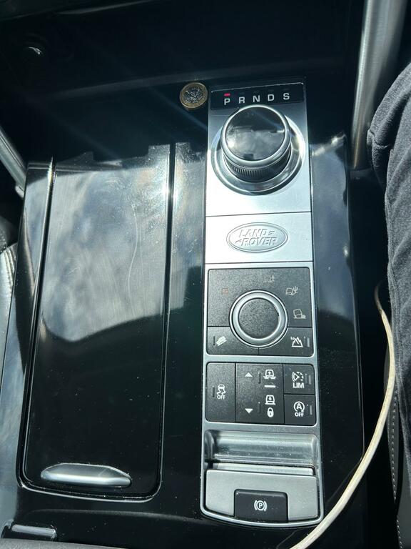 Land Rover Discovery 2.0 Td4 Se Tech 180 Bhp Silver #19
