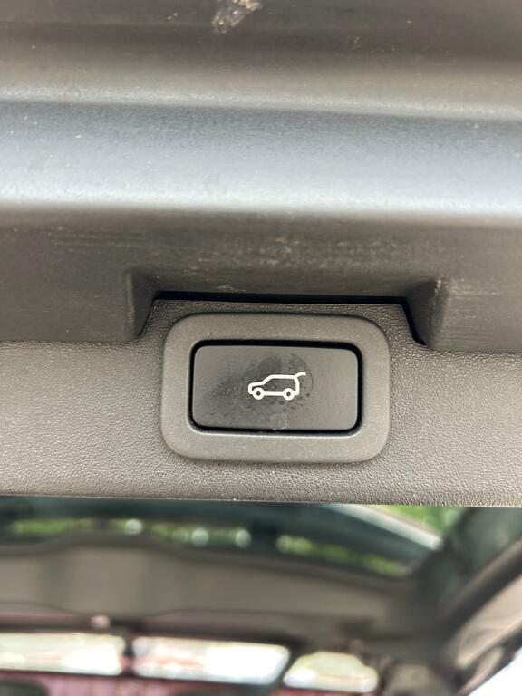 Land Rover Discovery 2.0 Td4 Se Tech 180 Bhp Silver #12
