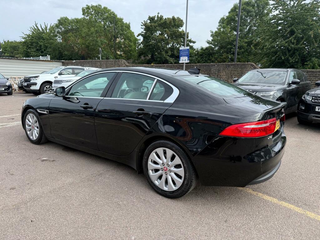 Jaguar XE 2.0D 180 Portfolio Awd Black #7