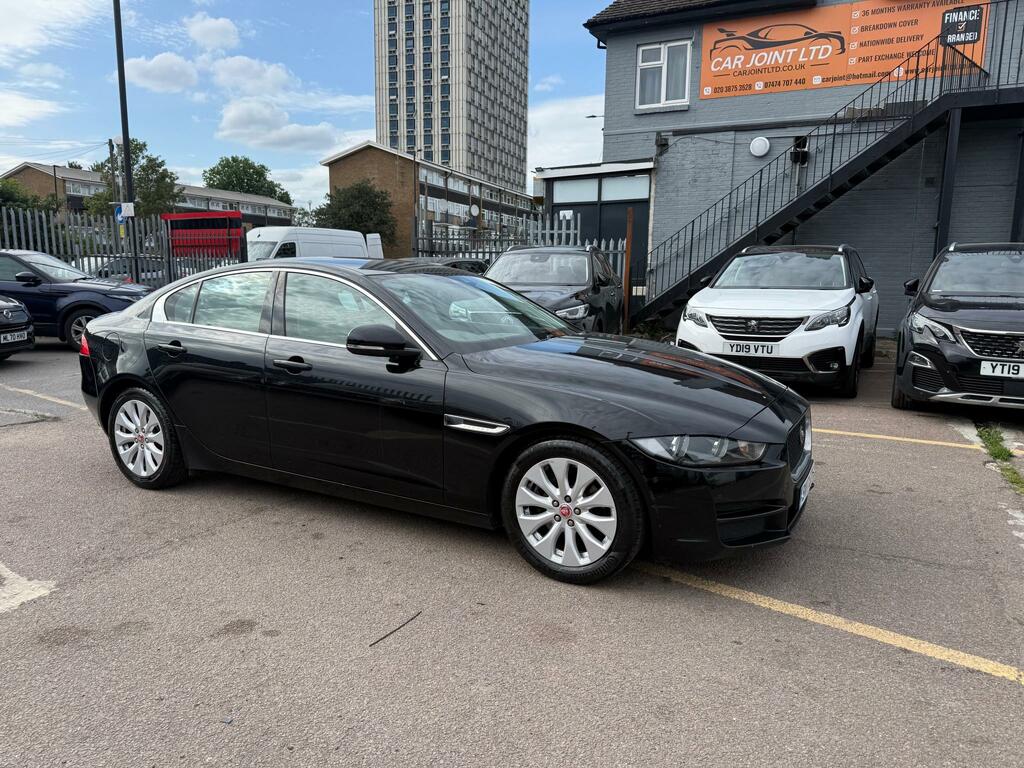 Jaguar XE 2.0D Prestige Saloon Black #3