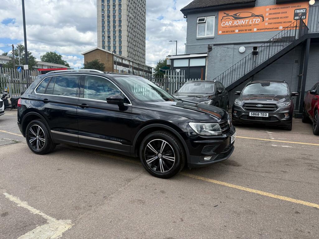 Volkswagen Tiguan 1.4 Tsi Se Navigation Suv Black