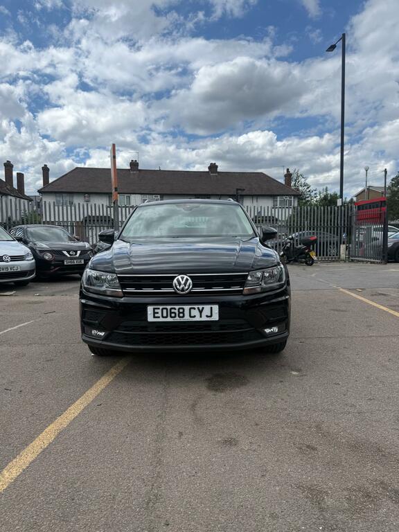 Volkswagen Tiguan 1.4 Tsi Se Navigation Suv Black #3