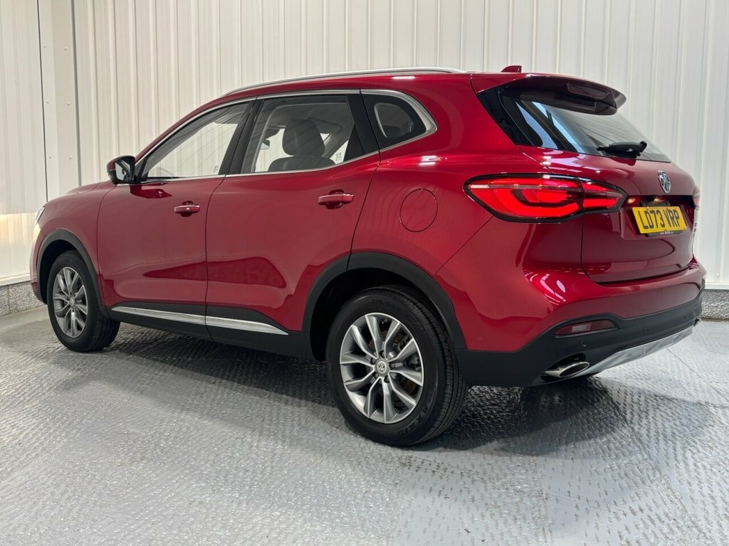 MG HS 1.5L Excite Red #4