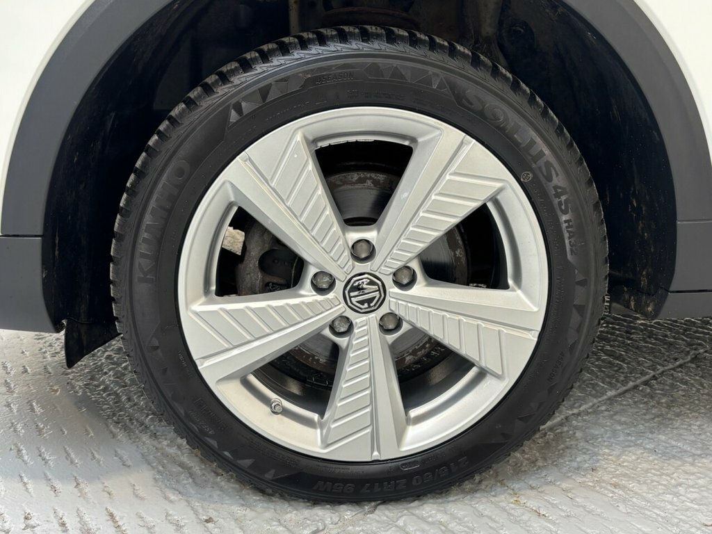 MG ZS Suv PK21AHG White #4
