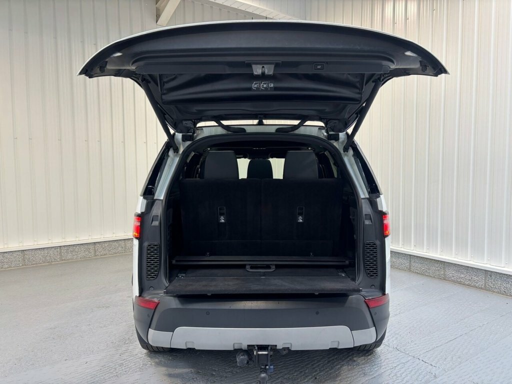 Land Rover Discovery 2.0L R-dynamic S Mhev 178 Bhp Black #7