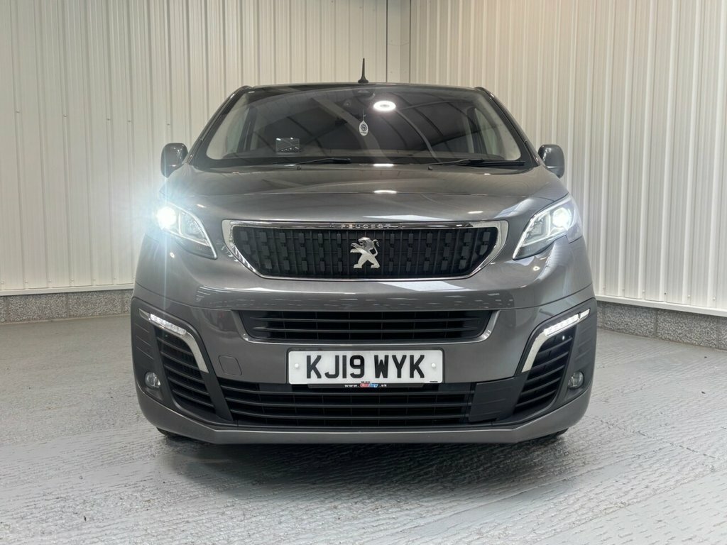 Peugeot Traveller 2L Allure Grey #2