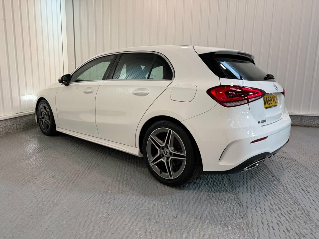 Mercedes-Benz A Class 2L Amg Line White #4