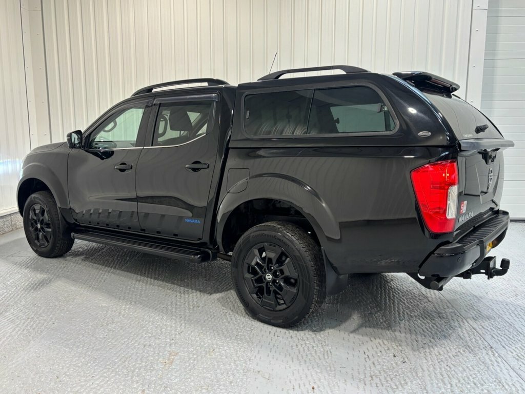 Nissan Navara 2.3L N-guard Black #4