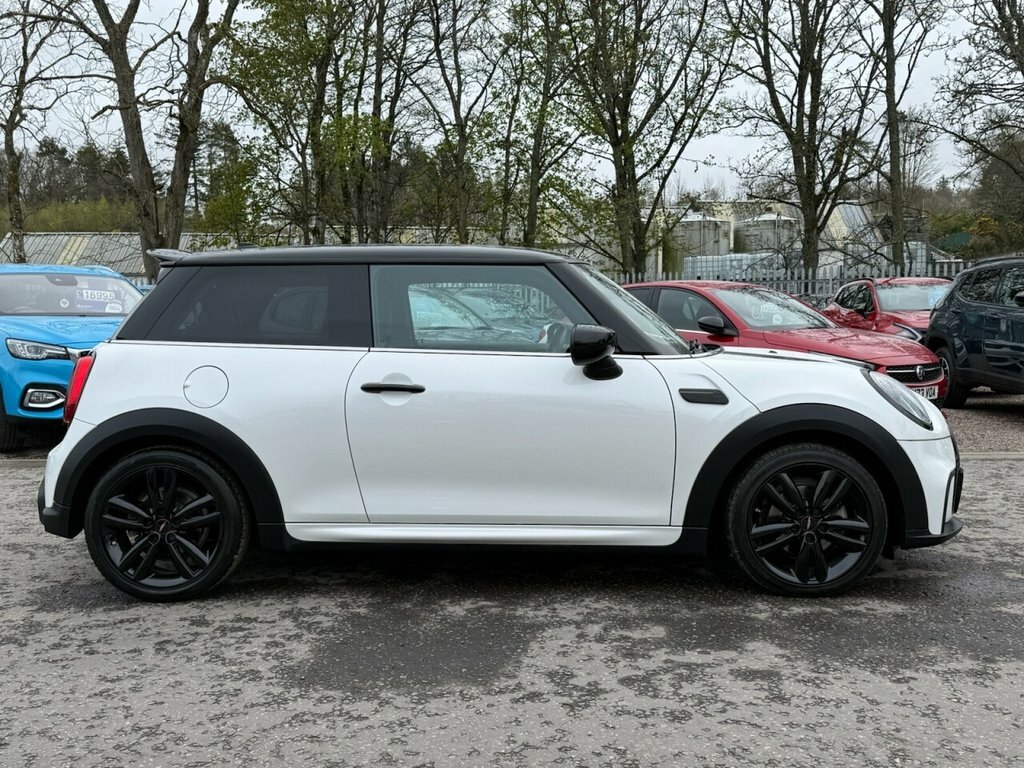Mini Hatch 1.5L Cooper Sport White #4