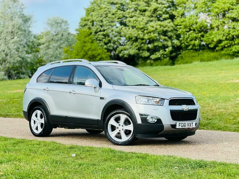Chevrolet Captiva Black #16