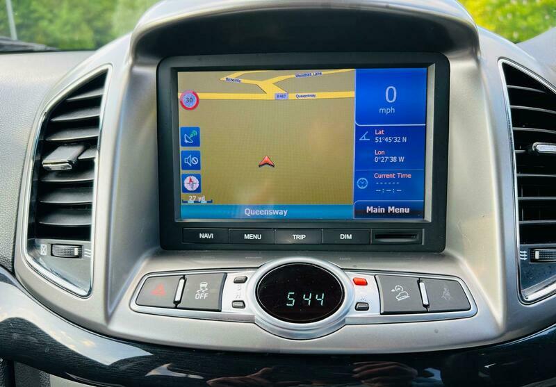 Chevrolet Captiva Black #15