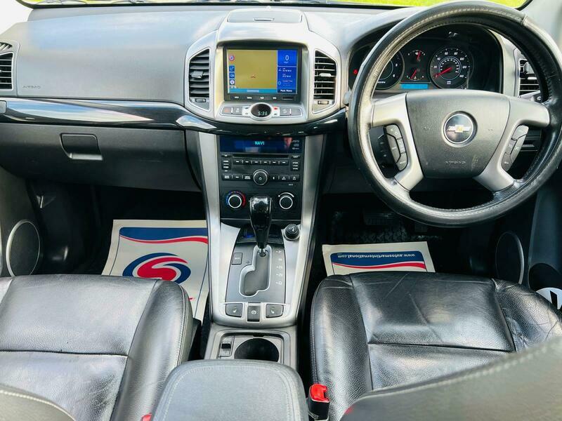 Chevrolet Captiva Black #10