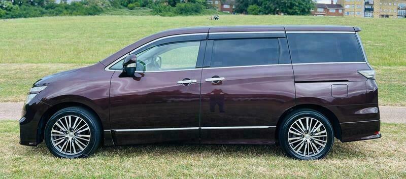 Nissan Elgrand 2.5 L Highway Star Brown #5