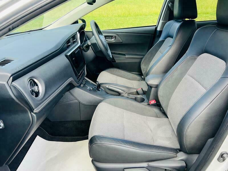 Toyota Auris Icon Blue #13