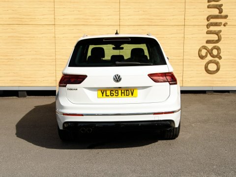 Volkswagen Tiguan Suv YL69HDV White #6