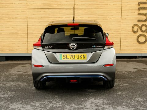 Nissan Leaf Hatchback Grey #6