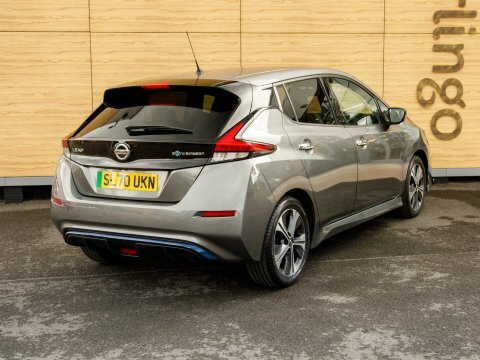 Nissan Leaf Hatchback Grey #2