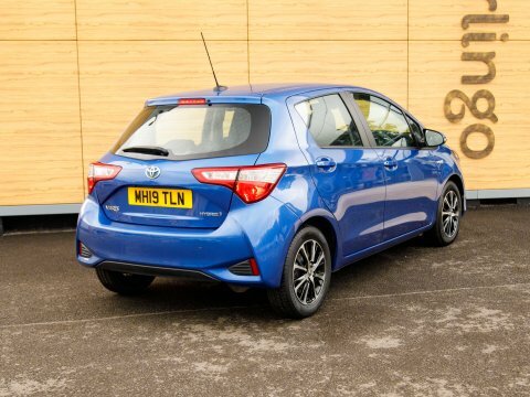 Toyota Yaris Hatchback MH19TLN Blue #2