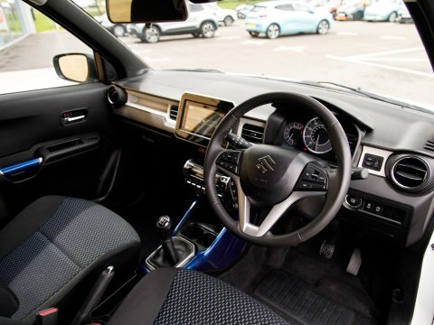 Suzuki Ignis Suv White #4