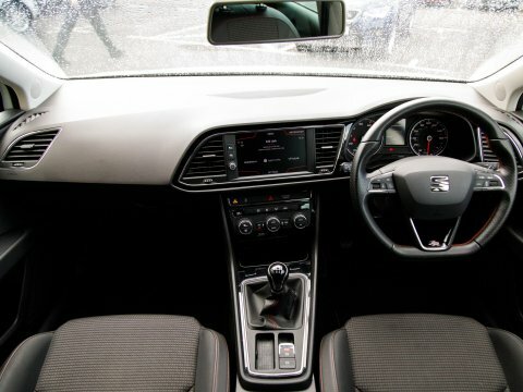 Seat Leon Hatchback White #3