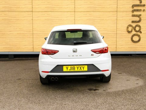 Seat Leon Hatchback White #6