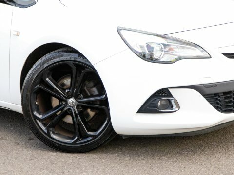 Vauxhall Astra GTC 2.0T 16V Vxr Red #10